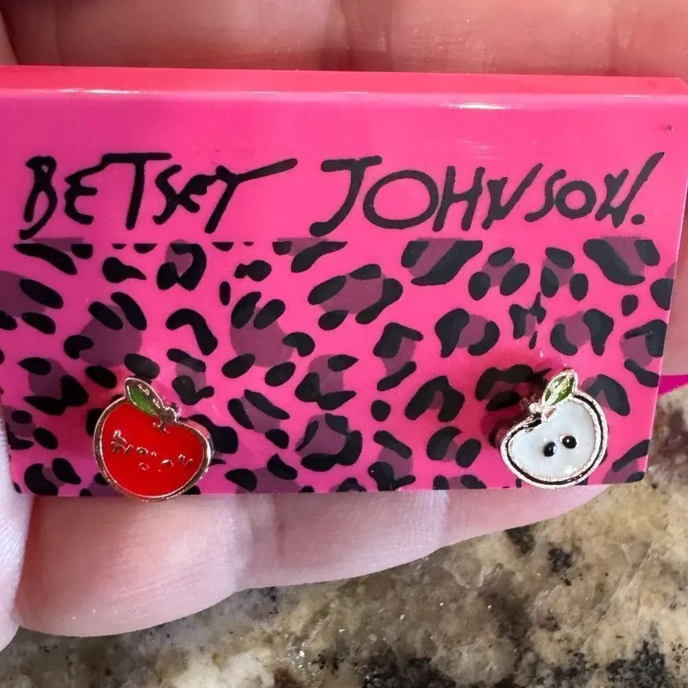 EARRINGS! Betsey Johnson Teacher Appreciation Apple Earrings BNWT